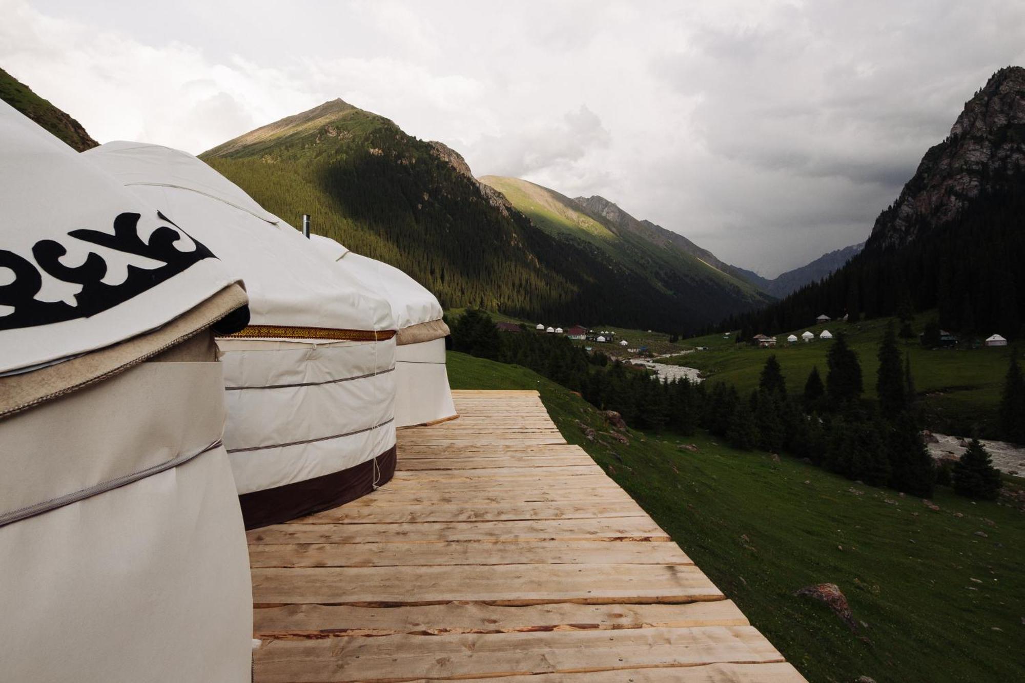 Hotel Eco Yurt Camp Arashan Teploklyuchenka Exterior foto