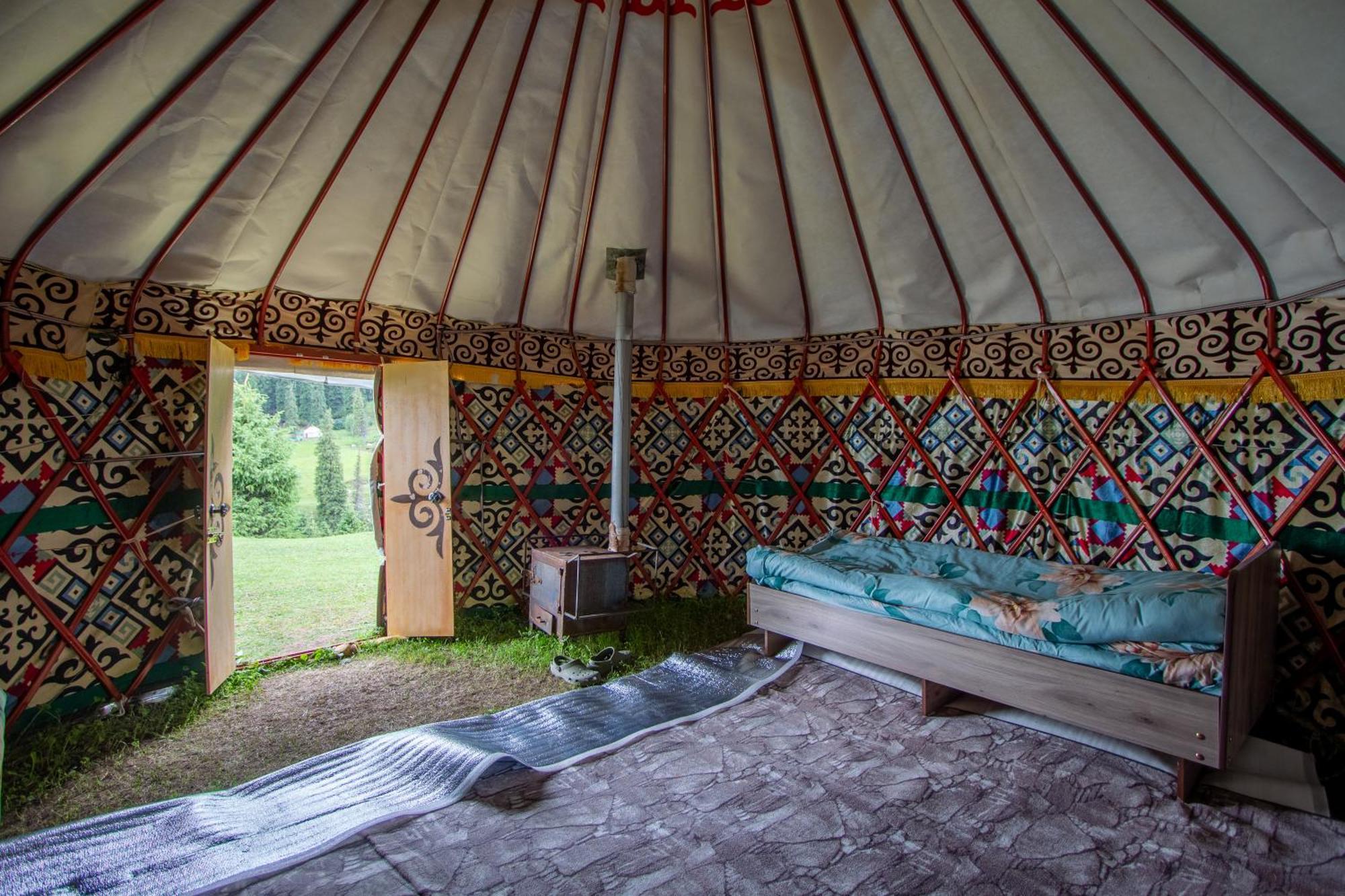 Hotel Eco Yurt Camp Arashan Teploklyuchenka Exterior foto
