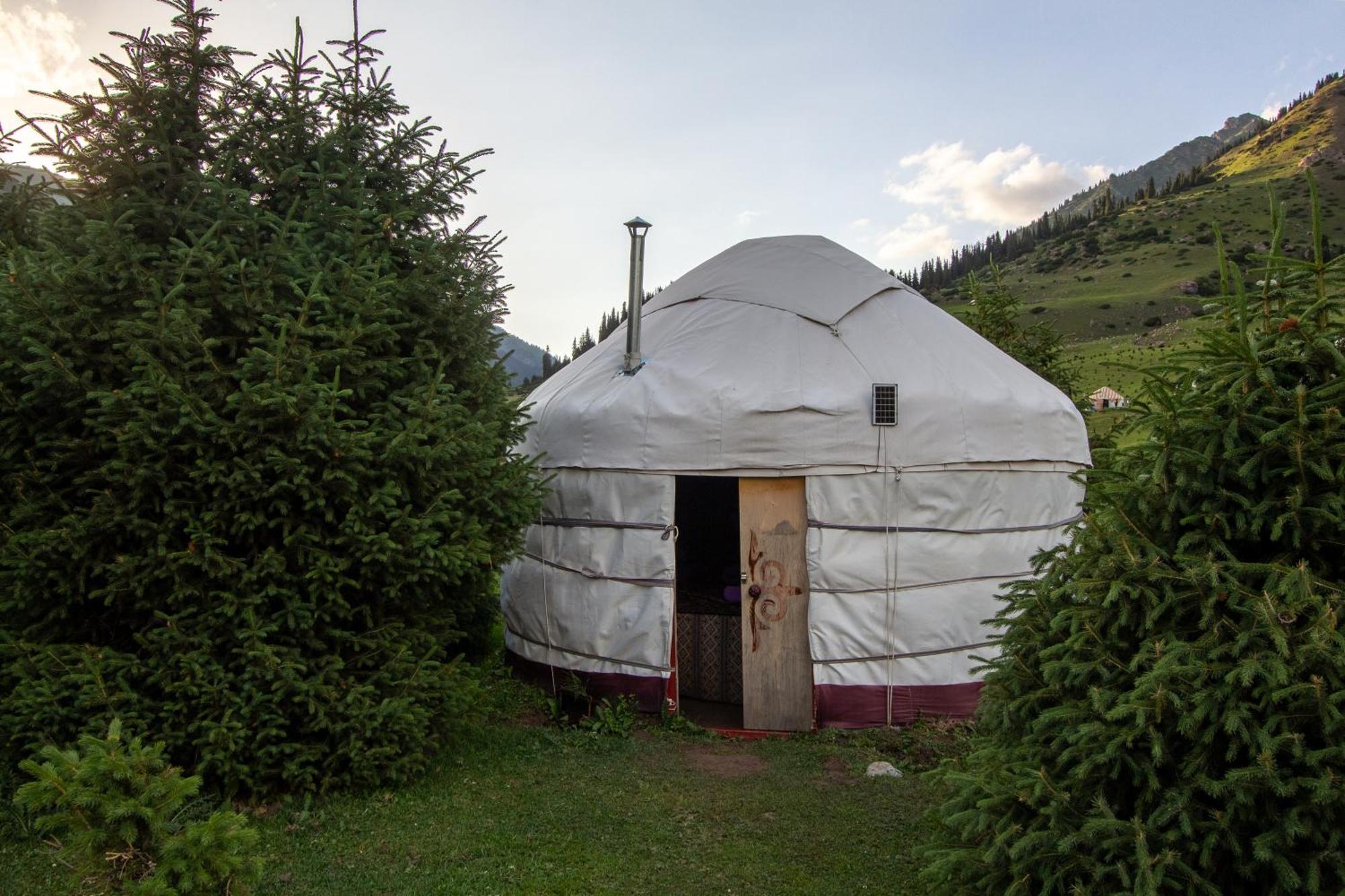 Hotel Eco Yurt Camp Arashan Teploklyuchenka Exterior foto